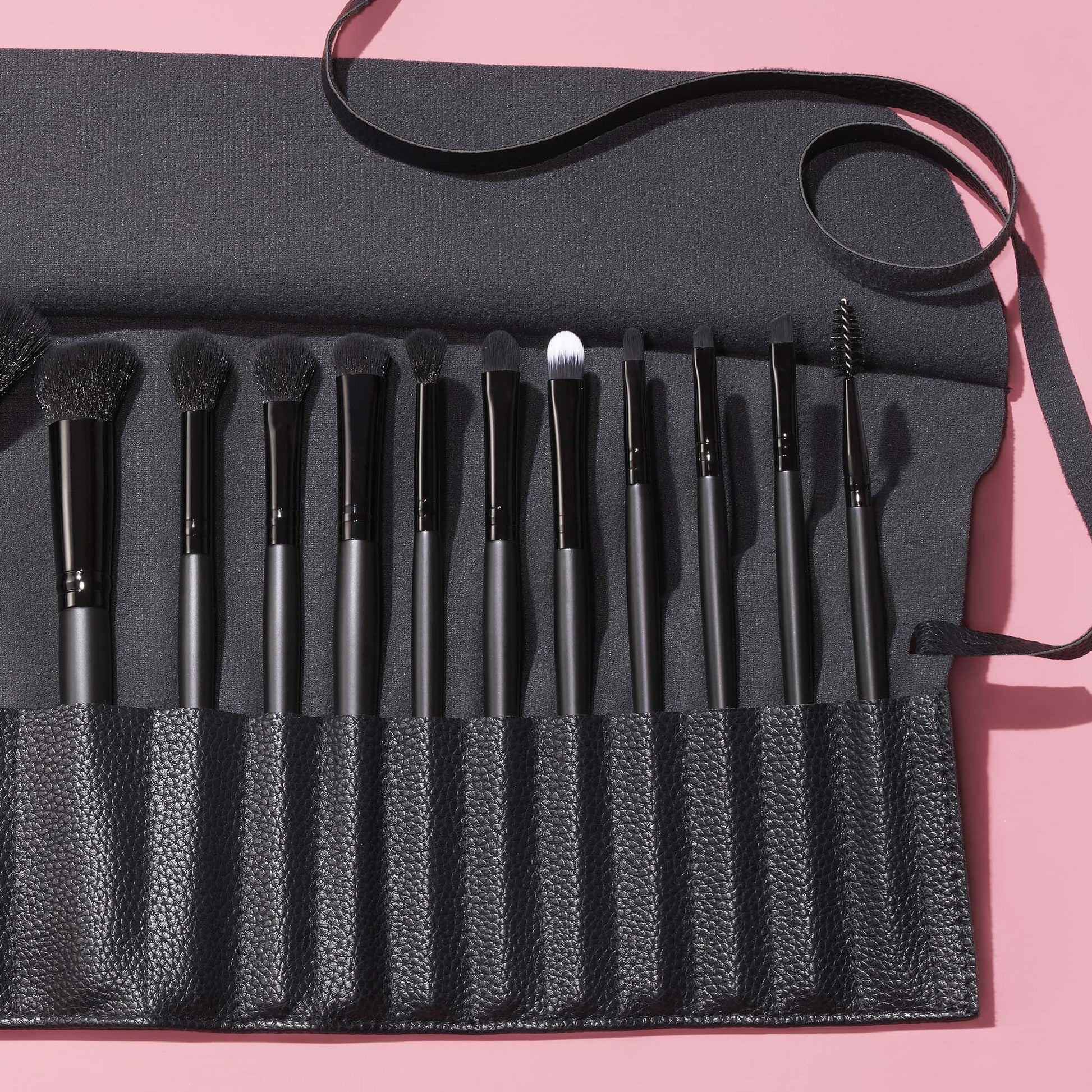 17-piece-ultimate-makeup-brush-set-and-travel-roll-b3 042423_UltBrushSet_V2_Main-2_IGF_carousel2.jpg