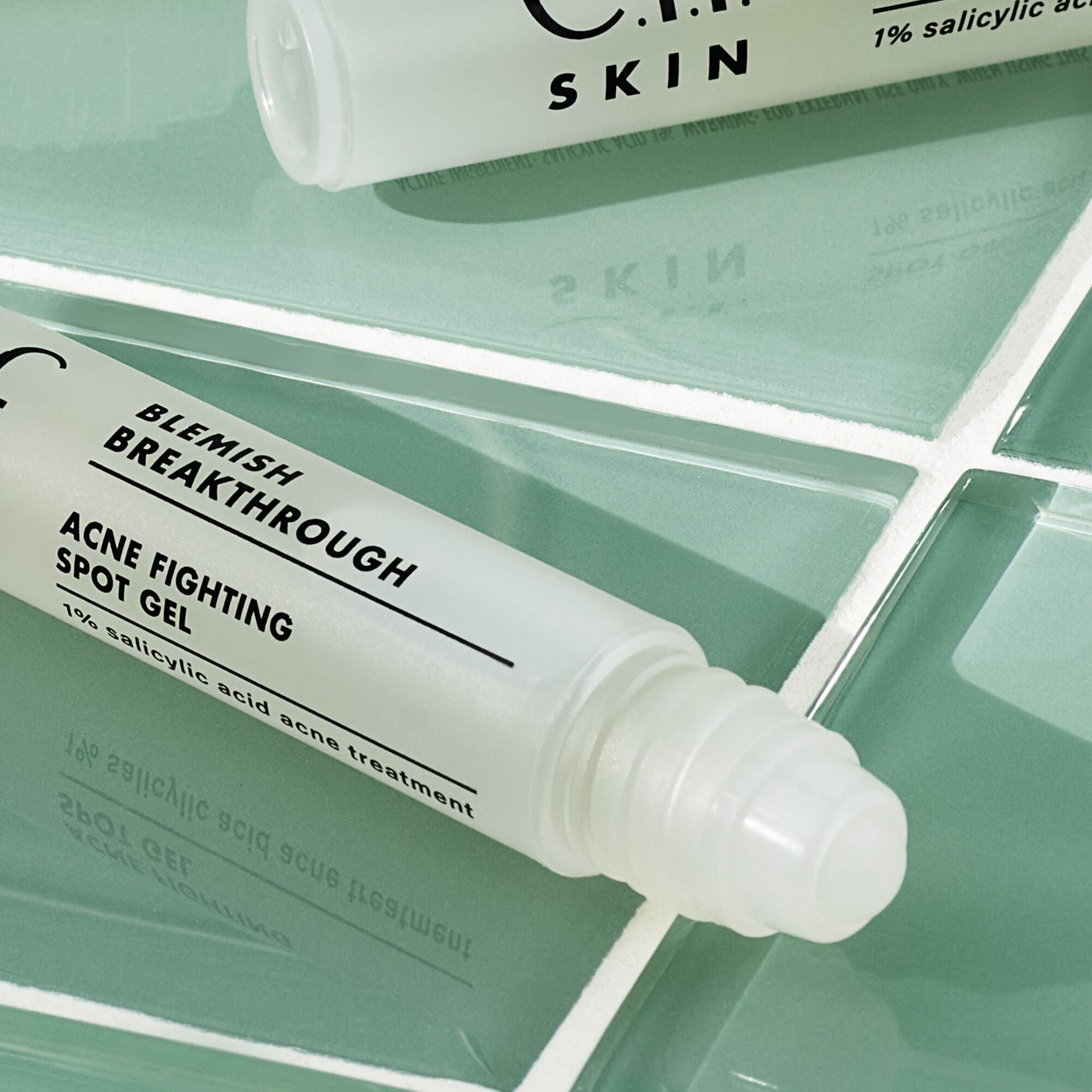 blemish-breakthrough-acne-fighting-spot-gel-n8 05_021622_SL_BT_Gel_Main_0218_FINAL_IGF_V2.jpg