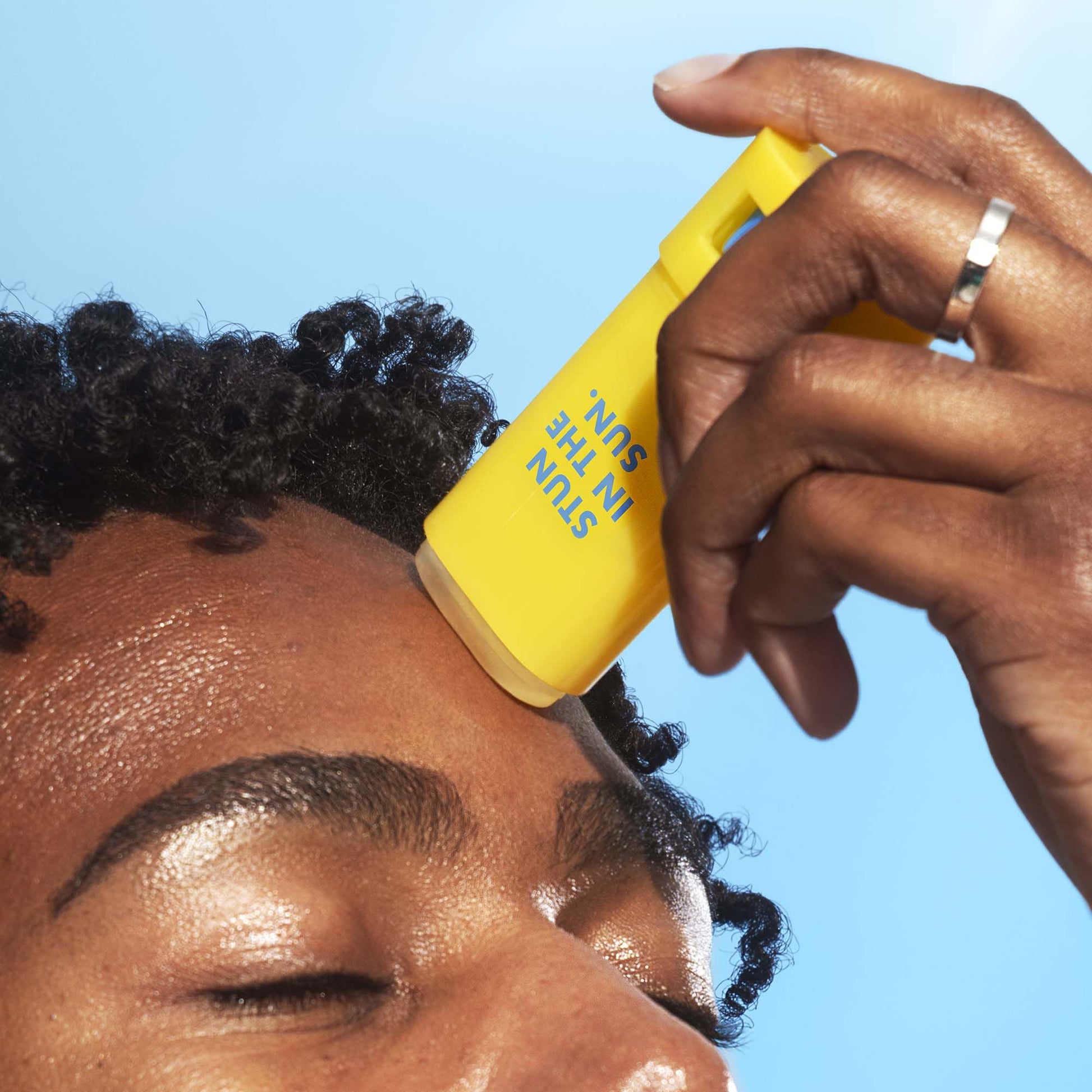 suntouchable-invisi-stick-spf-50-o2 060624_Mikel_InvisiStick_0107_v2_IGF.jpg