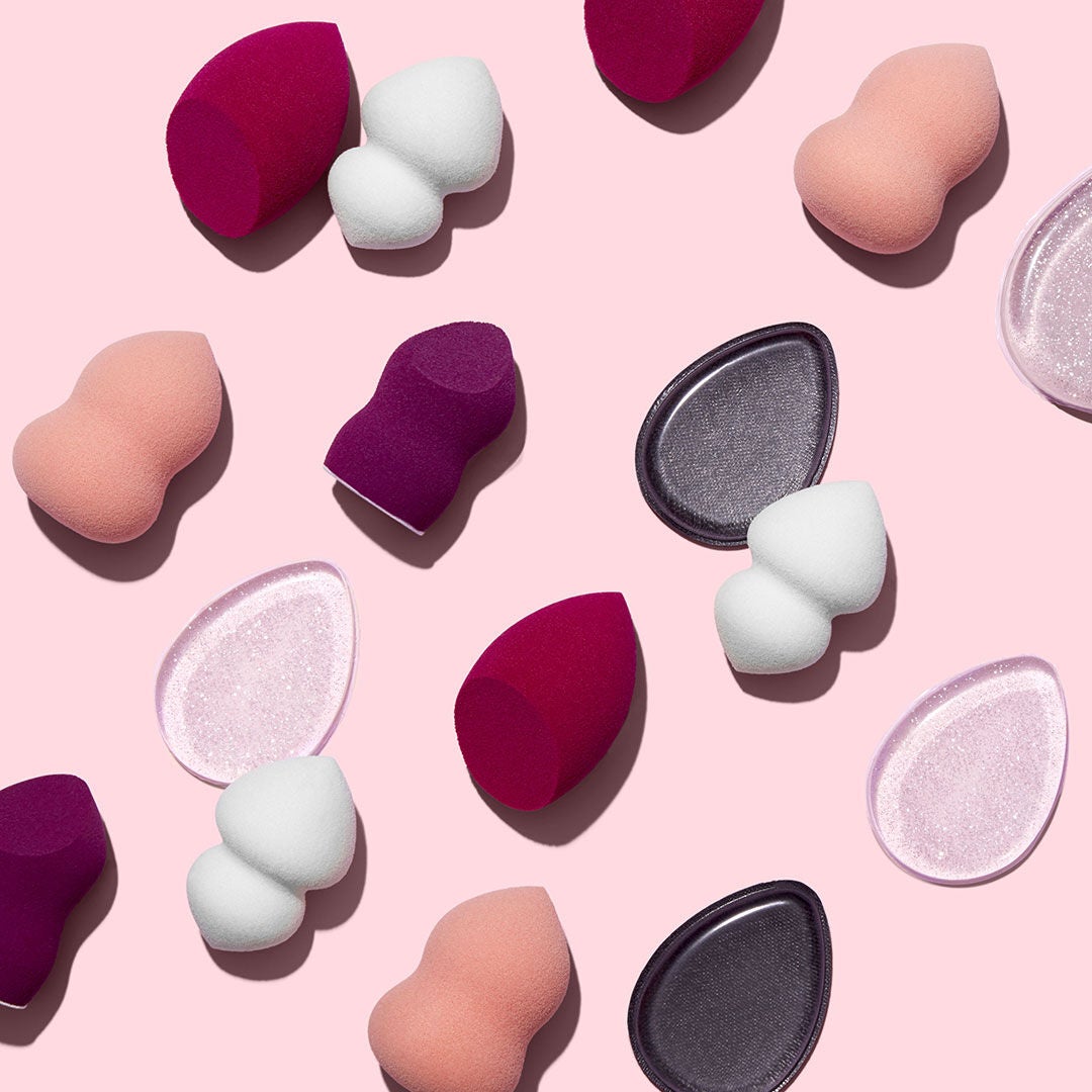 blending-and-highlighting-sponge-duo-q5 0619_SocialIGF_Sponges1_b1fd4502-7674-4b0c-86df-28fe31a55570.jpg