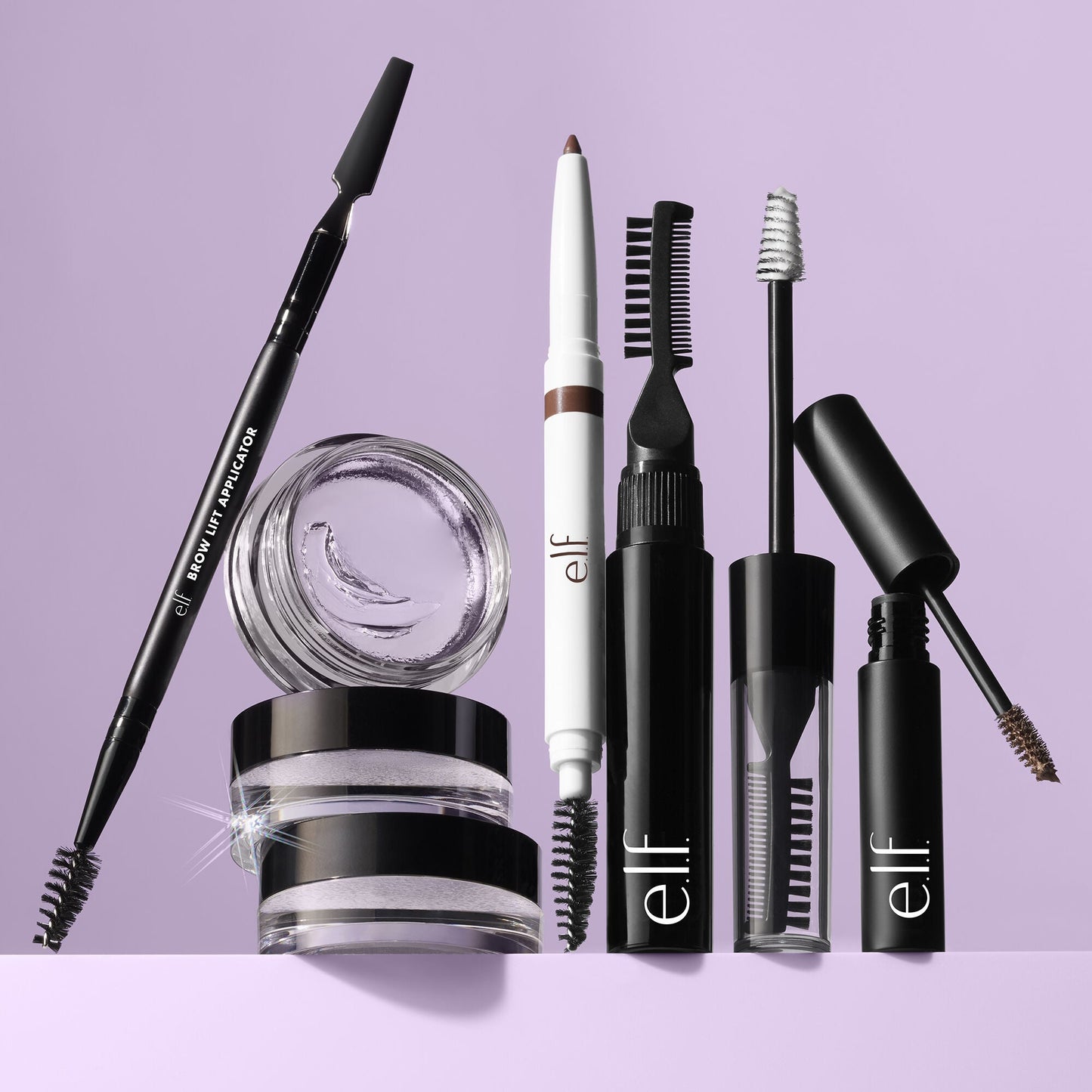 instant-lift-brow-pencil-q6 103023_SL_Brow-Family_4030-MAIN3-FocusStack_IGF_424c3dc5-bcc3-4e43-af40-ced647f3e285.jpg