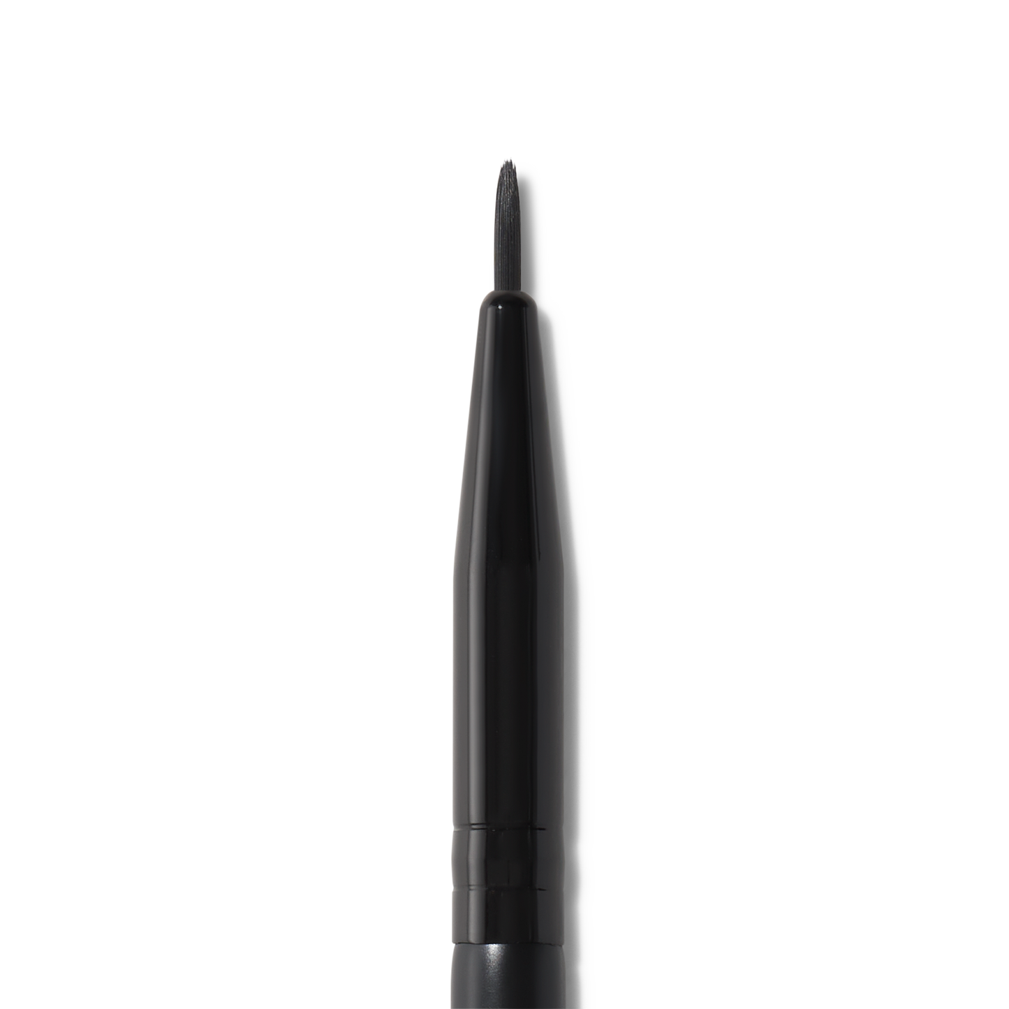 ultra-fine-eyeliner-brush-b9 81915_detail_R.png