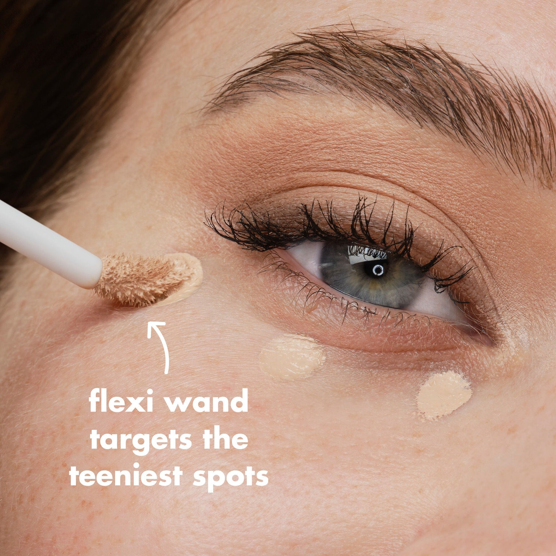 soft-glam-satin-concealer-w7 SP26_EDUCATION_SOFTGLAM_CONCEALER_APPLICATOR_bd5671e5-6b17-451a-b06e-2a5ddadba8cf.jpg